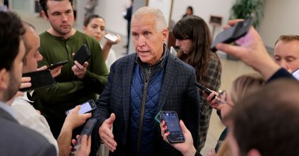 Republican Senator goes after 'losers' Noem and Miller after Trump jab