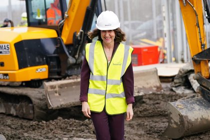 Scotland ‘leading technological revolution’ with AI Growth Zone – Liz Kendall
