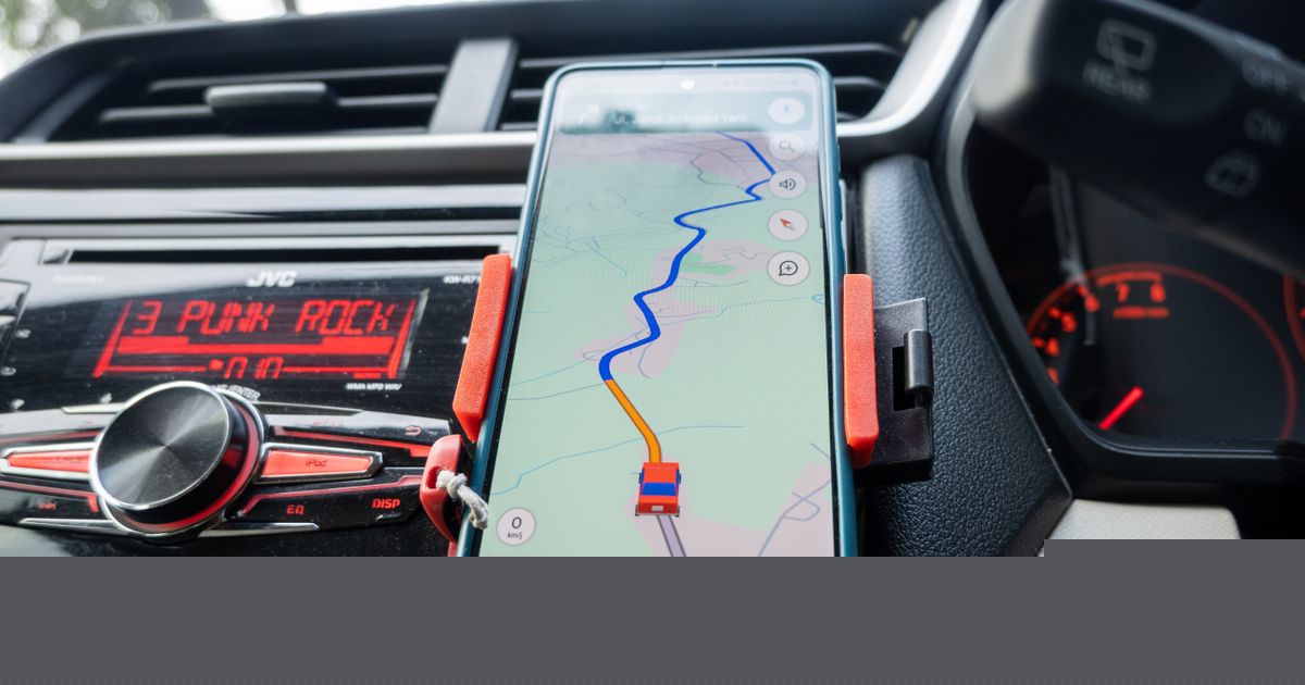 Google Maps krije opciju koja može da sačuva bateriju na dugim putovanjima