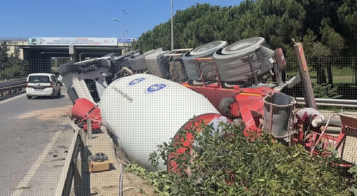 Çekmeköy'de Beton Mikseri Devrildi: 1 Yaralı