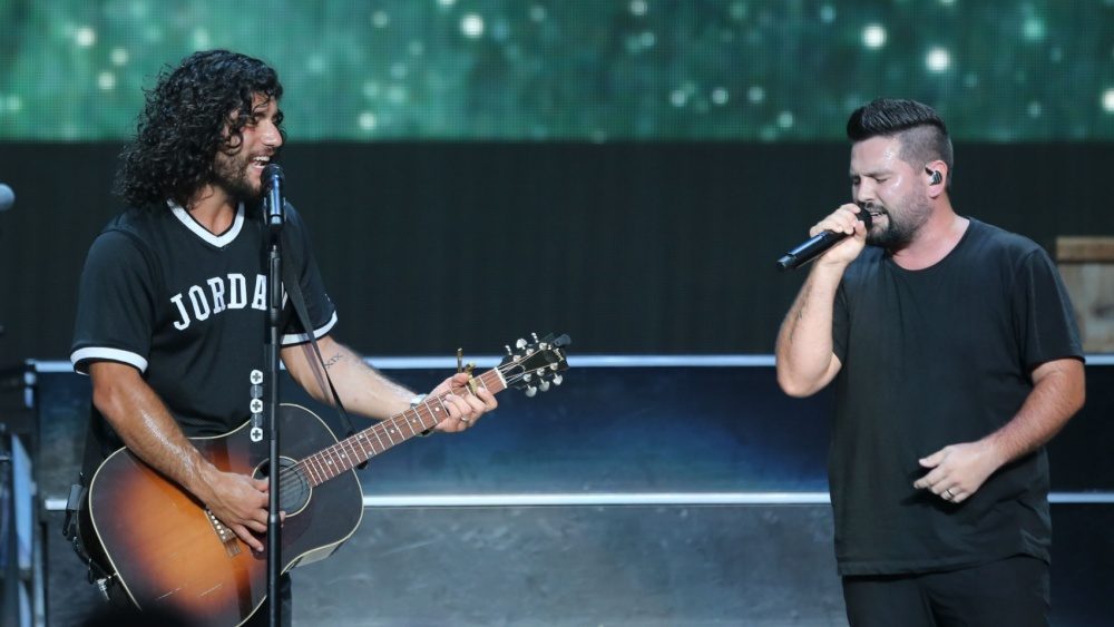 Dan + Shay celebrate lasting love with the single “Marry You Again”