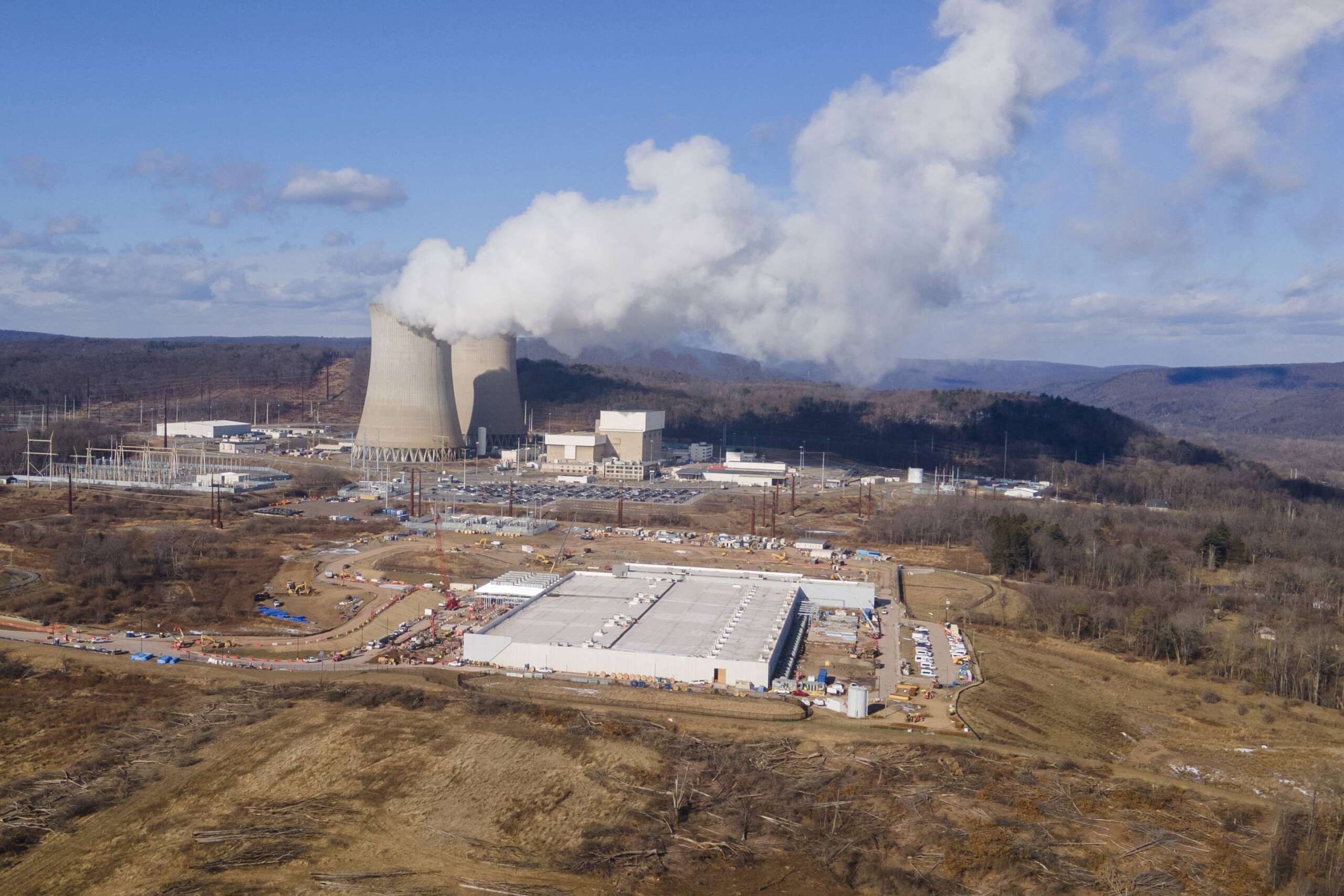 Facing mounting energy threats, the Pentagon is betting on industry partnerships to build resilience fast