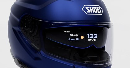 Das Cockpit im Visier - Shoei integriert Head-up-Display in Motorradhelm