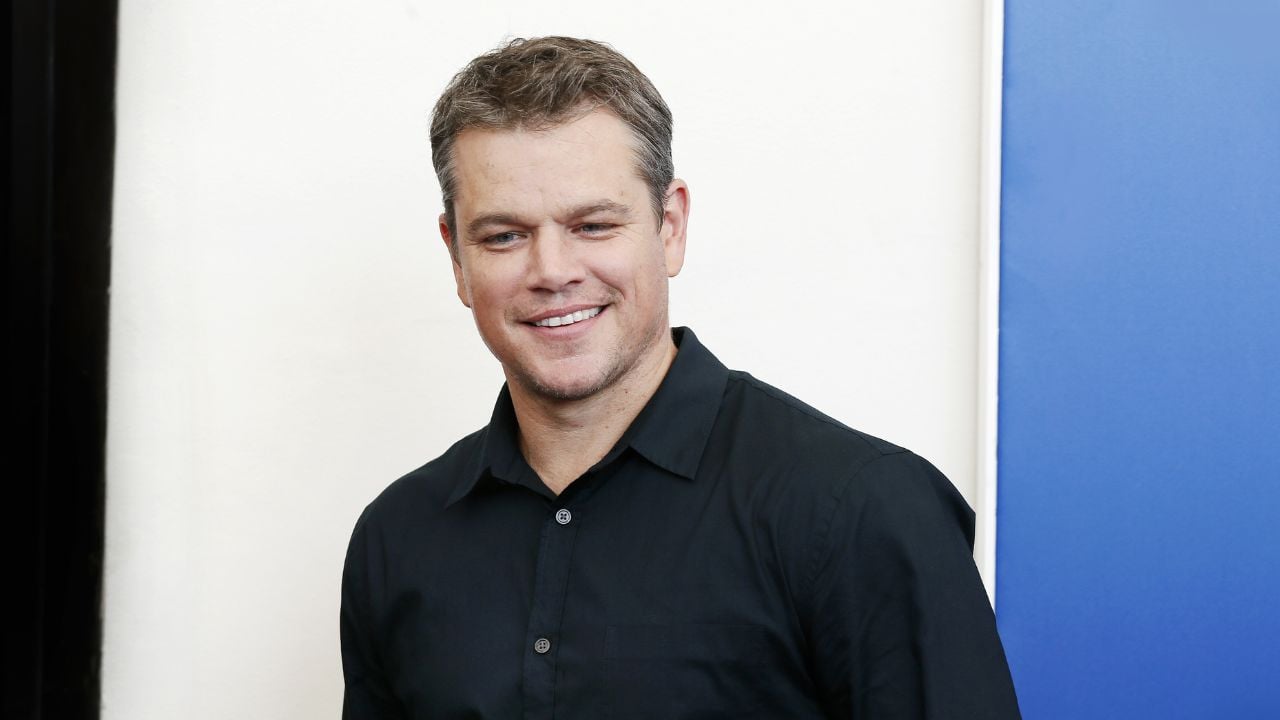 Matt Damon’s Teen Daughters Steal the Spotlight With Heart Hands at ‘The Odyssey’ Seoul Premiere