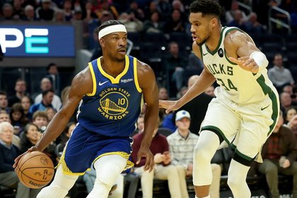 Warriors Viewed as ‘Frontrunners’ to Pull Off Giannis Trade: Report