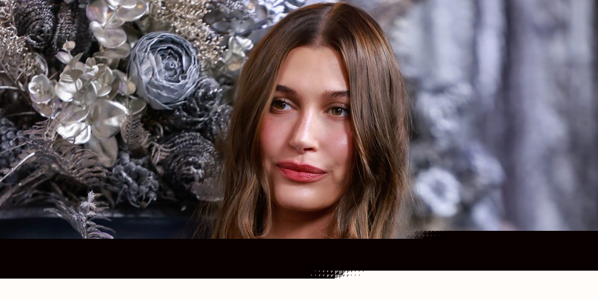 The Bell-Bottom Bob Gives Classic Short Hair a Soft, Bouncy Upgrade