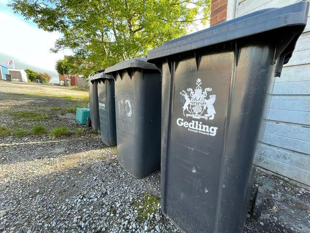 Residents  ‘infuriated’ by missed garden waste bin collections