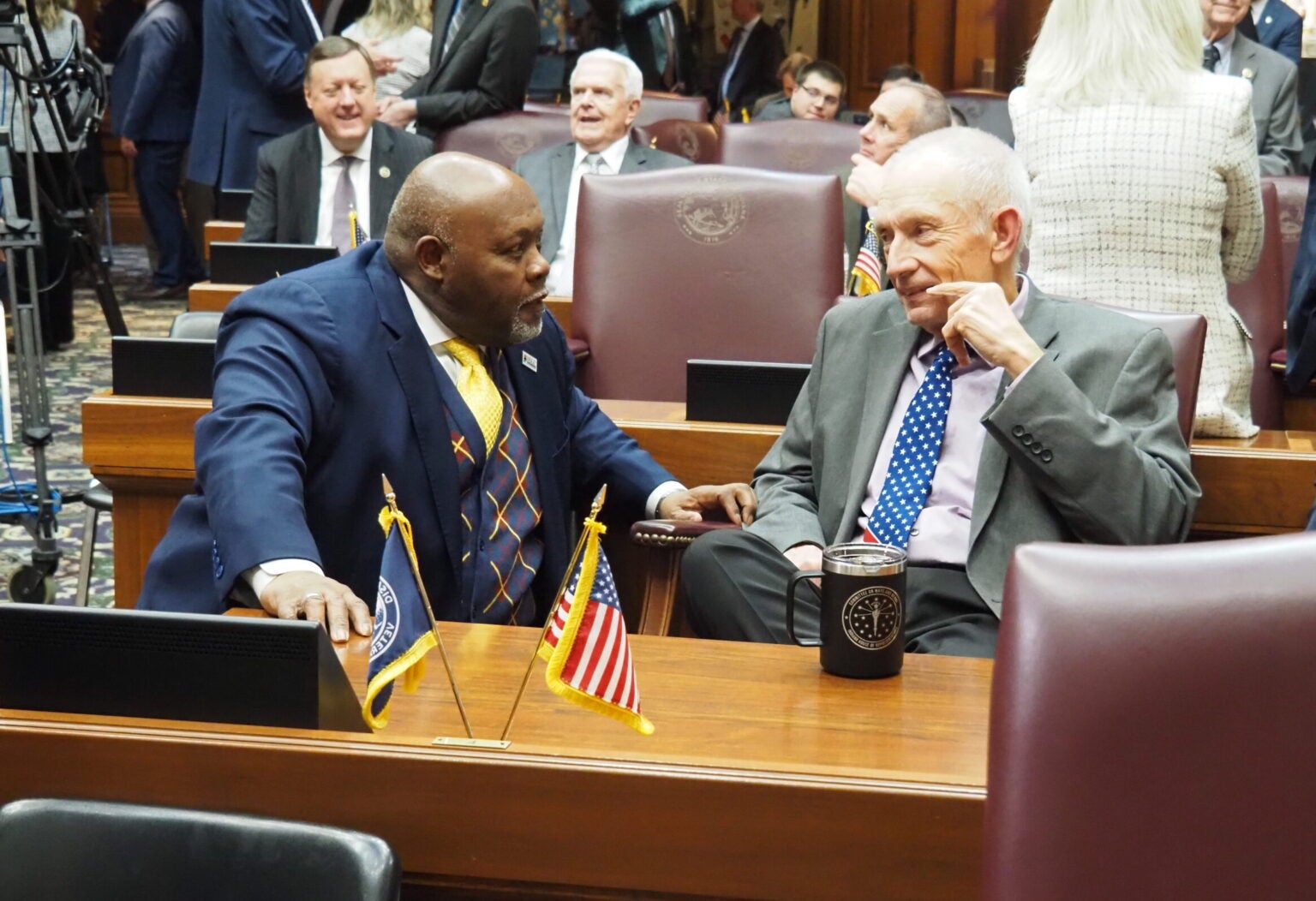 Indiana Senate advances tax cut on overtime and tips