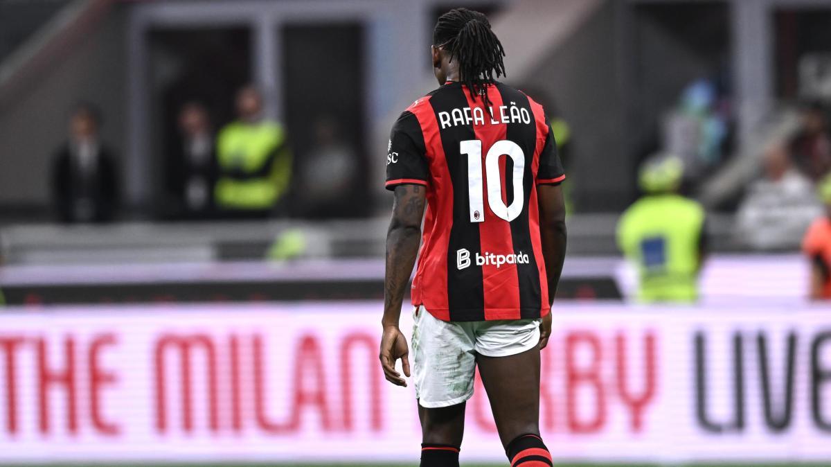 Tuttosport cita Leao: "I miei interessi gestiti solo dalla mia famiglia e dai miei legali"