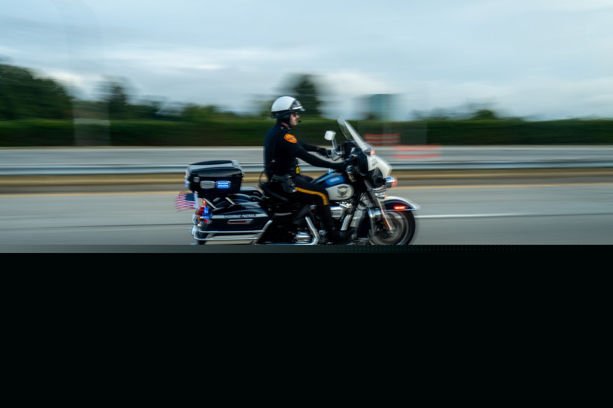 El Paso Officer Nearly Hit During I-10 Traffic Stop, Caught On Bo