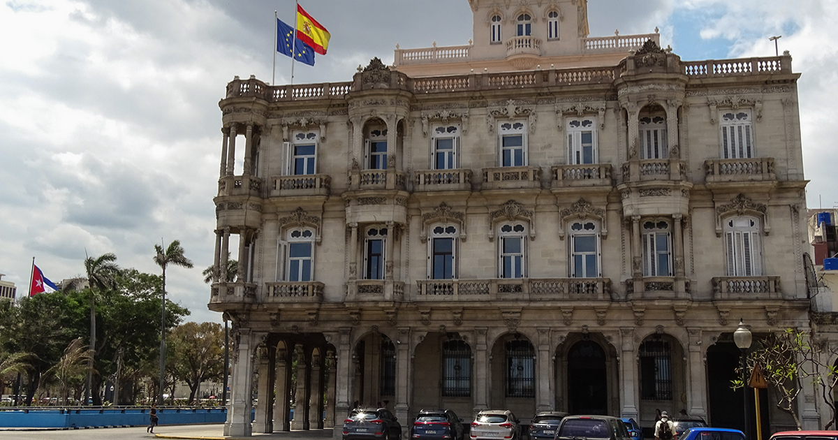 Spain's Consulate in Cuba Issues Crucial Update on Nationality Application Procedures