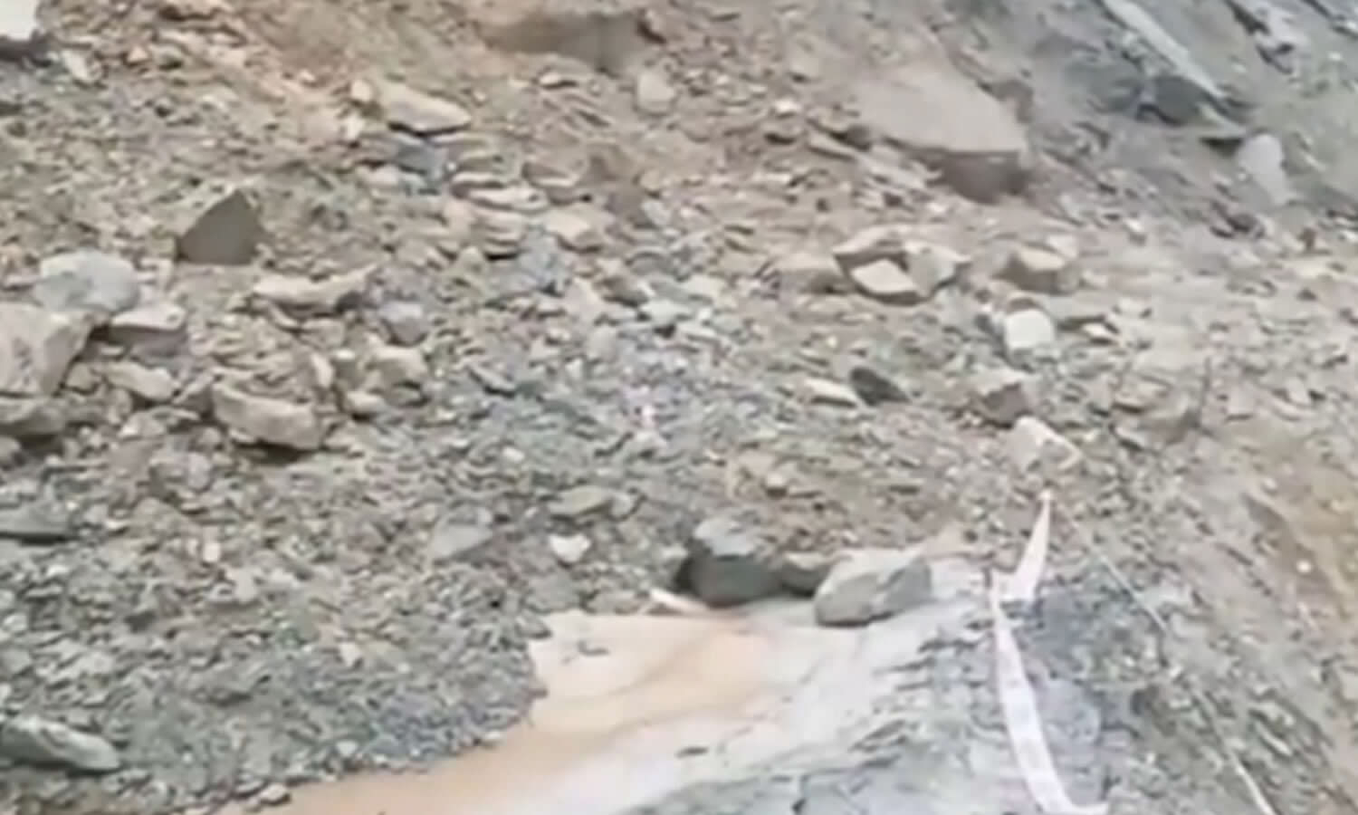 Char Dham Yatra hit as debris blocks Badrinath National Highway near Bhanerpani