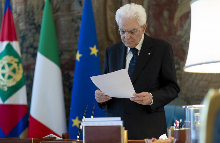 Marcinelle: Mattarella, “agire affinché simili sciagure non abbiano a ripetersi e la gestione dei flussi migratori obbedisca a criteri di rispetto della dignità delle persone”
