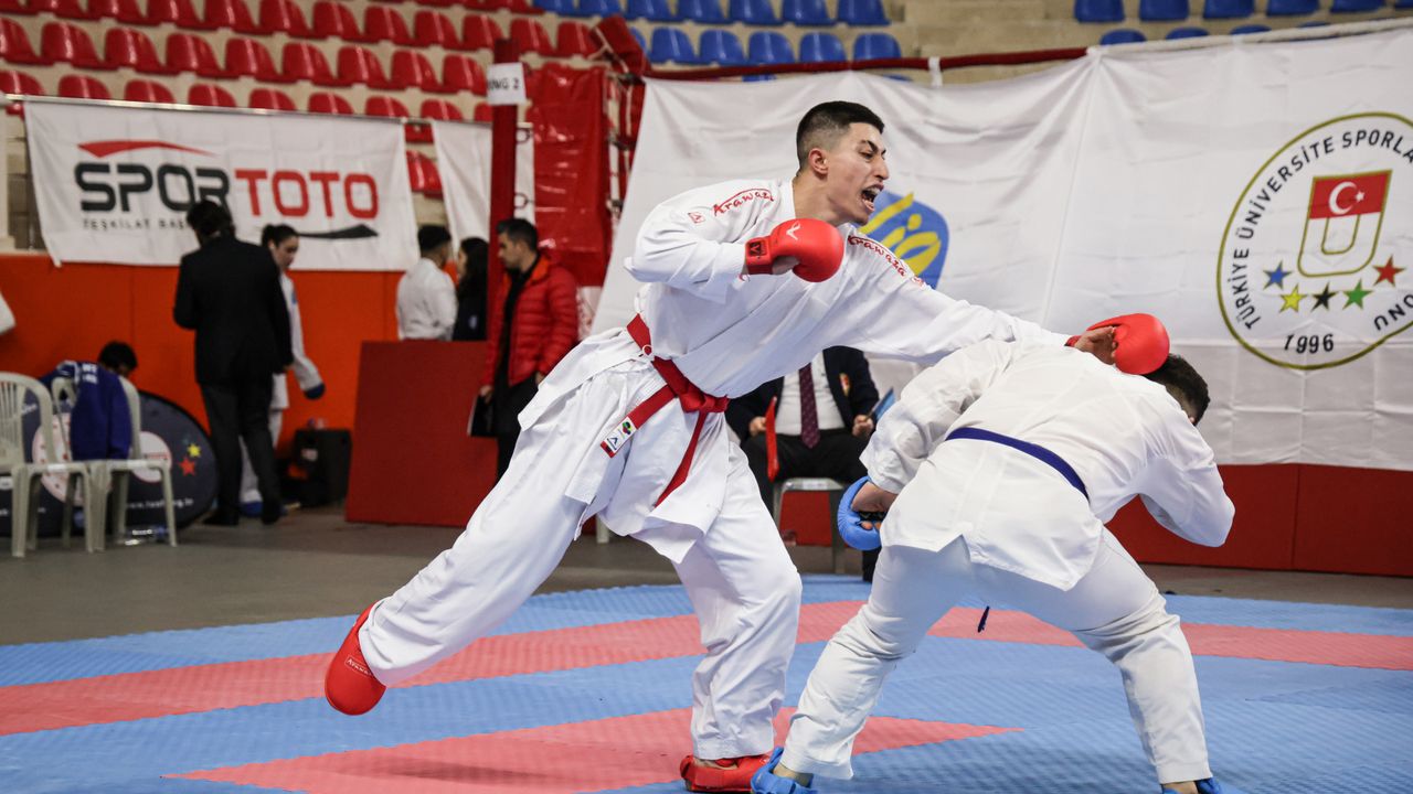 Üniversiteler Arası Karate Şampiyonası, Burdur'da başladı