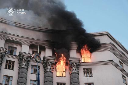 Russia hits key Ukrainian government building  for first time amid record drone barrage in Kyiv