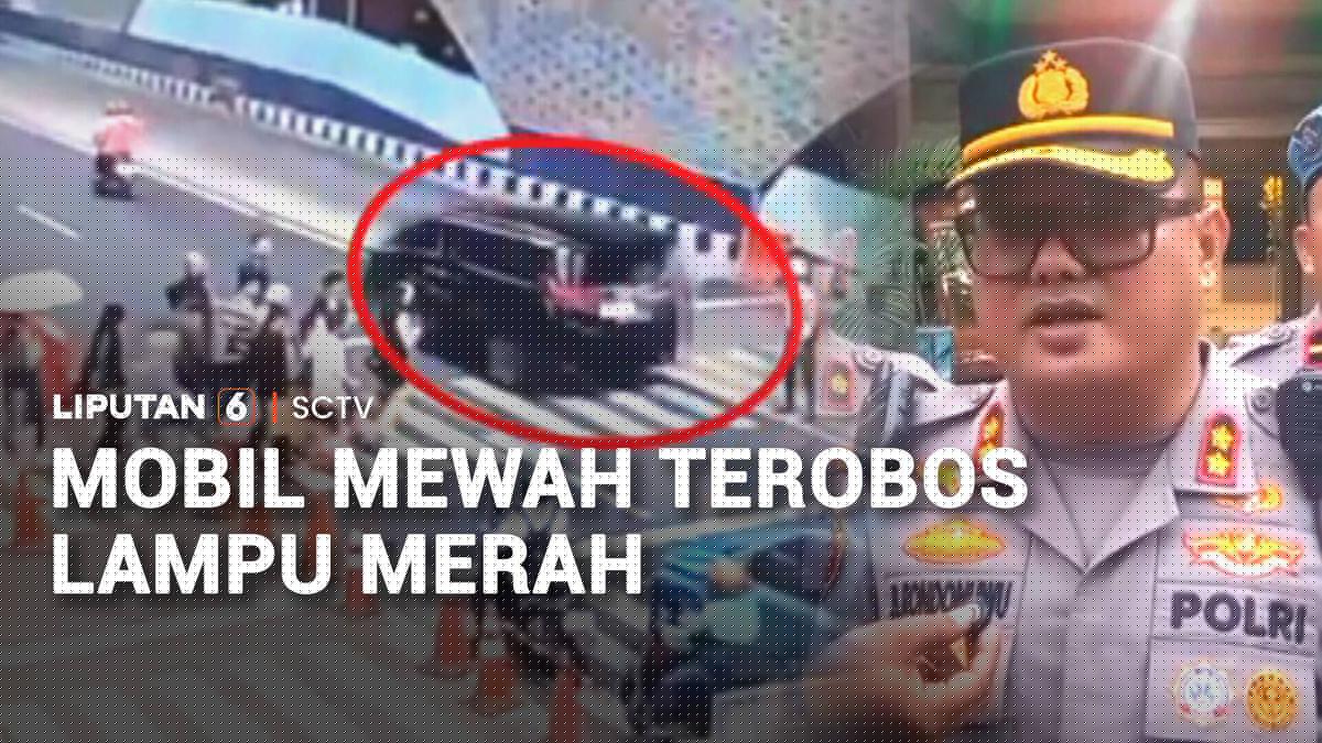 Mobil Mewah Terobos Lampu Merah