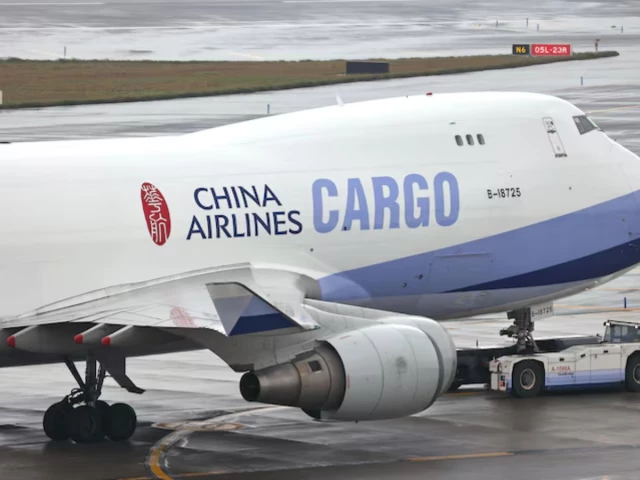 AI race redraws Asian air cargo, replacing e-commerce as growth engine