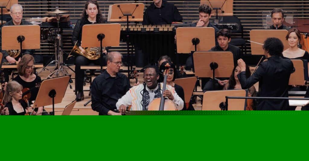 Lincoln Center’s Orchestra Makes Creative Programming Look Easy