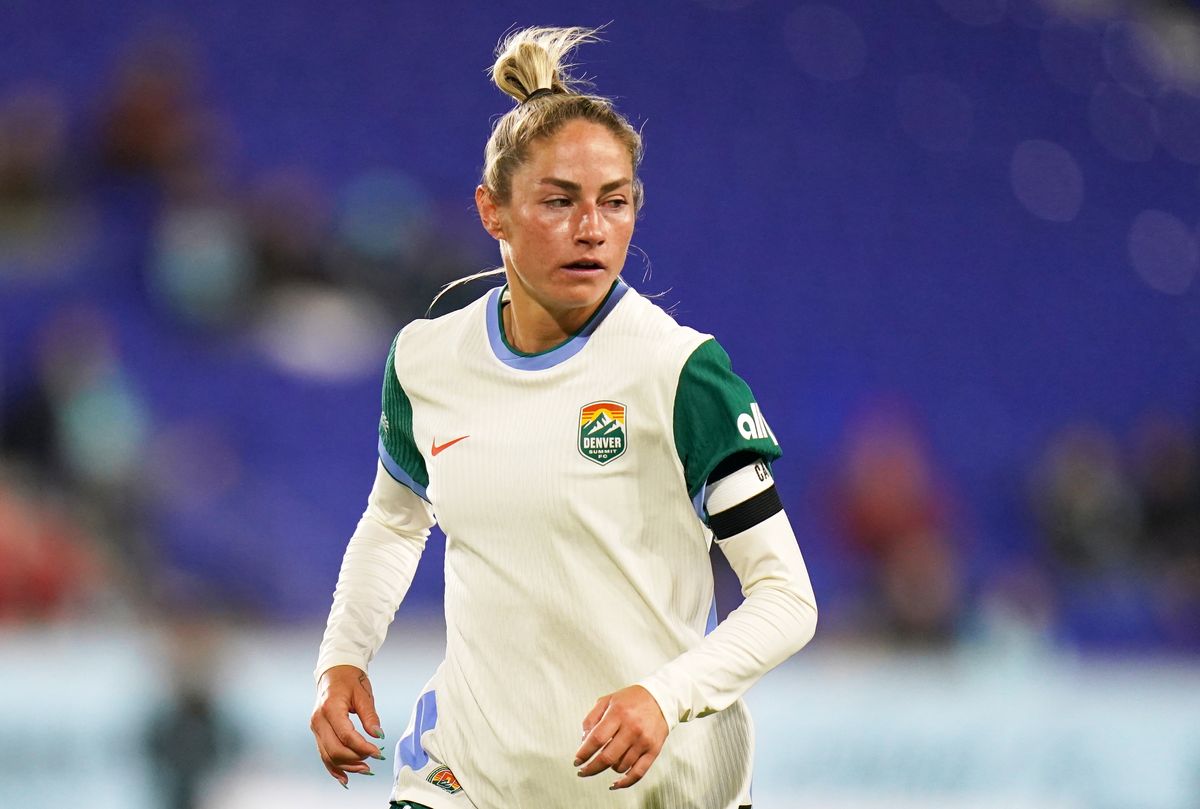 Jacobs’ stoppage-time goal gives the Courage a 4-3 win over the Spirit