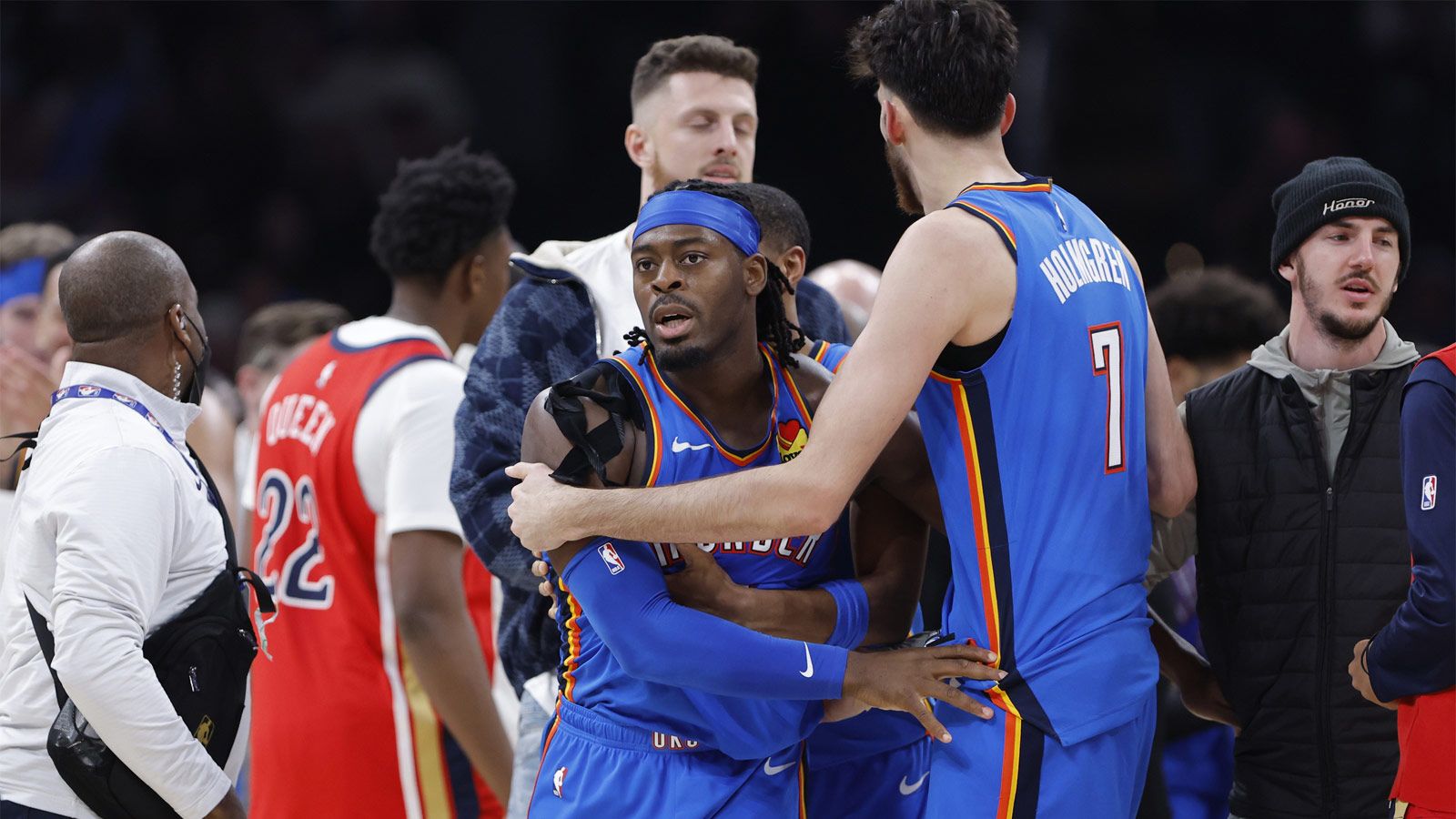 Lu Dort, Jeremiah Fears fined $25,000 each for Thunder-Pelicans altercation
