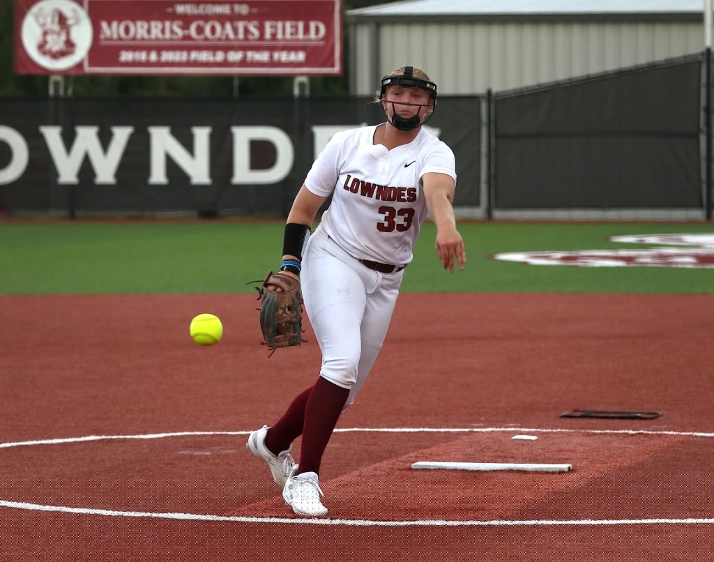 Coffee holds off Lowndes in lightning-delayed opener