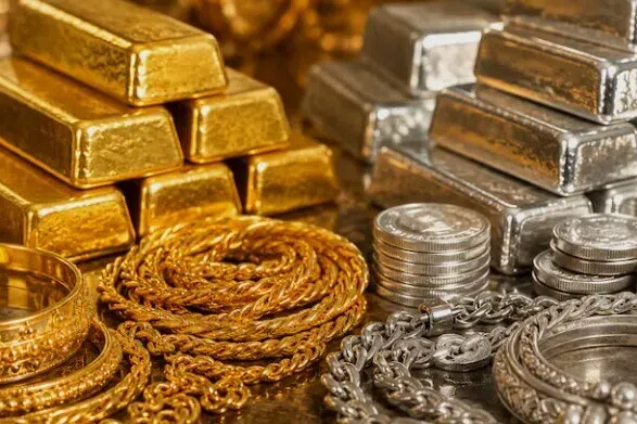 தங்கம், வெள்ளி இறக்குமதியால் கூடியது வருவாய்; ரூ.10,463 கோடி வசூல்