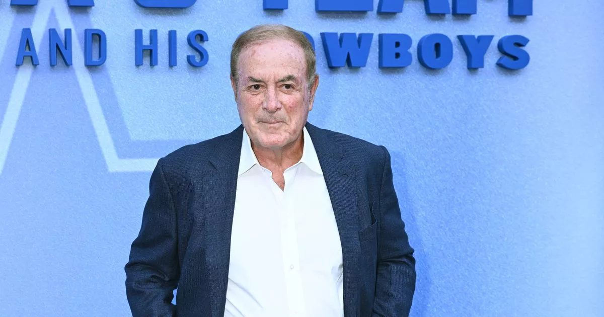 Al Michaels makes feelings clear on 'bitter' former colleague after NFL struggles
