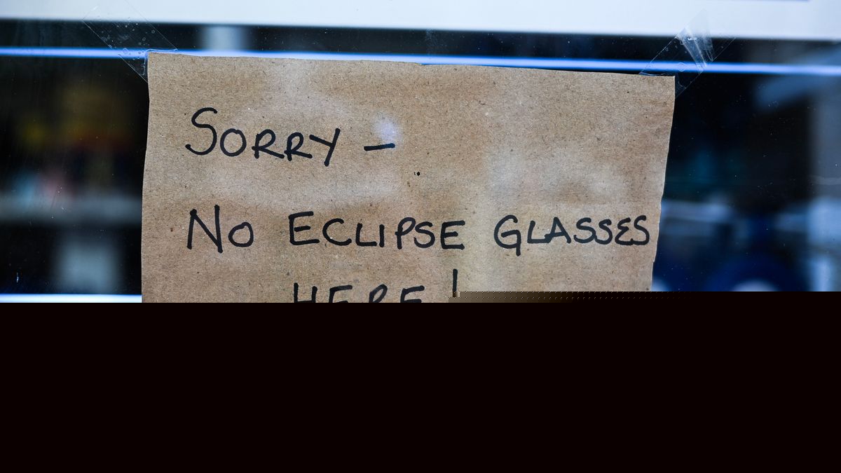 Three ways to see the Solar Eclipse 2026 without glasses