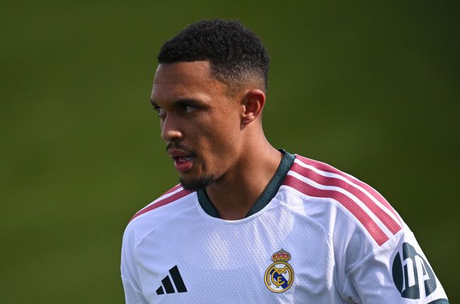 Alexander-Arnold urged to consider Liverpool return