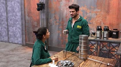 Tensions Flare at Breakfast Table as Aahana, Arjun Slam Akriti in Rise and Fall