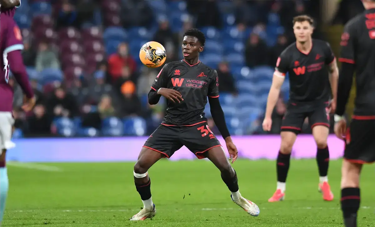 EFL club weighing up move for Millwall midfielder amid loan exit desire