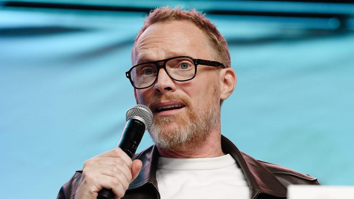 Paul Bettany admite que não consegue rever A Knight’s Tale por causa de Heath Ledger