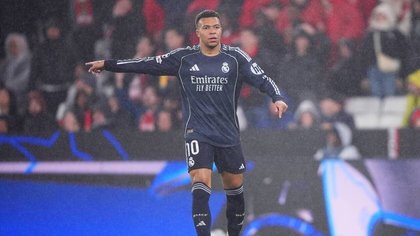 Ligue des champions. Après un nouveau doublé, Kylian Mbappé se rapproche d’un record français