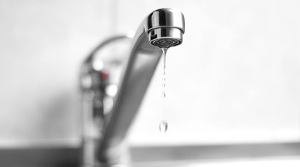 Hot Vs Cold Water: Which To Let Your Faucet Drip When Winter Weather Hits