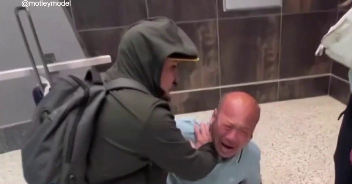 ICE agents arresting immigrants at US airport gates; advocates issue domestic travel advisory