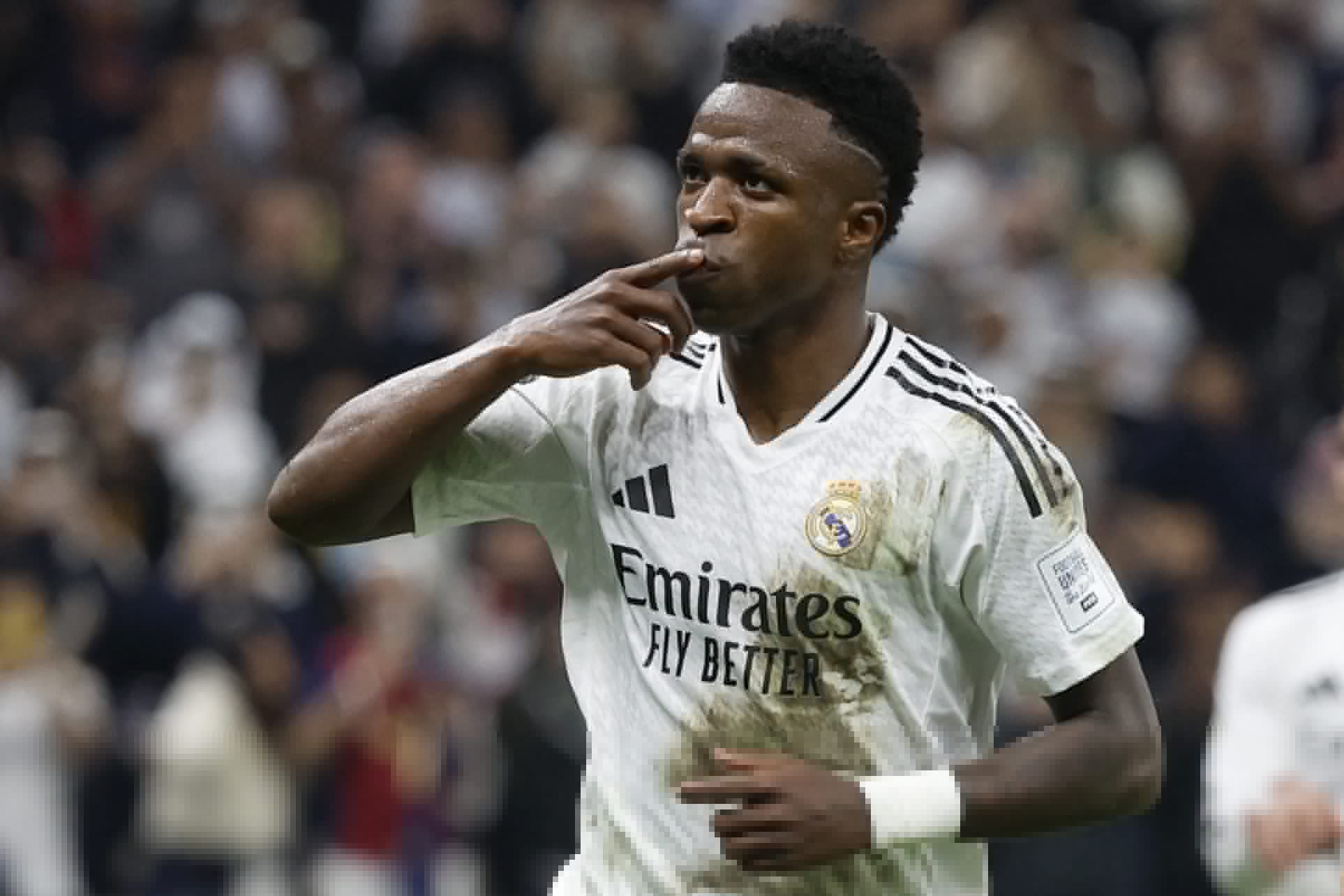 Real Madrid marca reunião para discutir renovação de Vini, mas não deve aumentar oferta, diz jornal