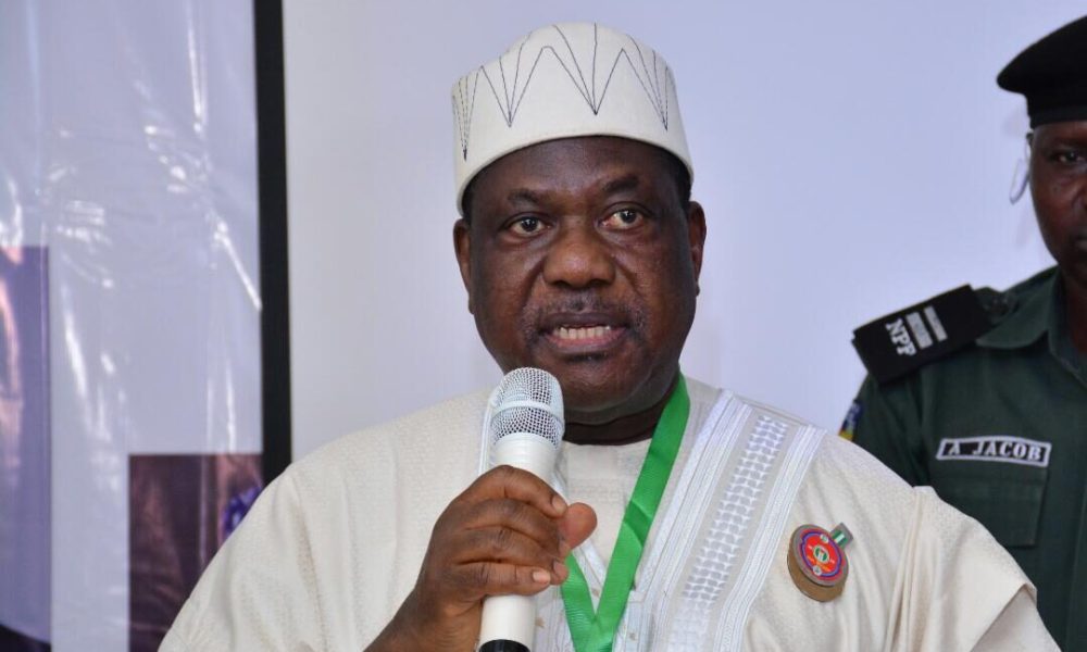 If You Could Not Rescue Anambra, How Can You Rescue 36 States – Akume Blasts Peter Obi