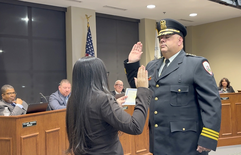 New Homewood police chief Thomas Johnson sworn in