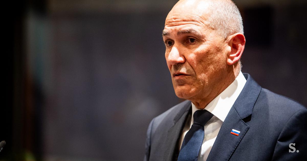 Janša opozarja: Brez učinkovite zaščite zunanjih meja EU bodo množična nezakonita prečkanja meja postala nova norma