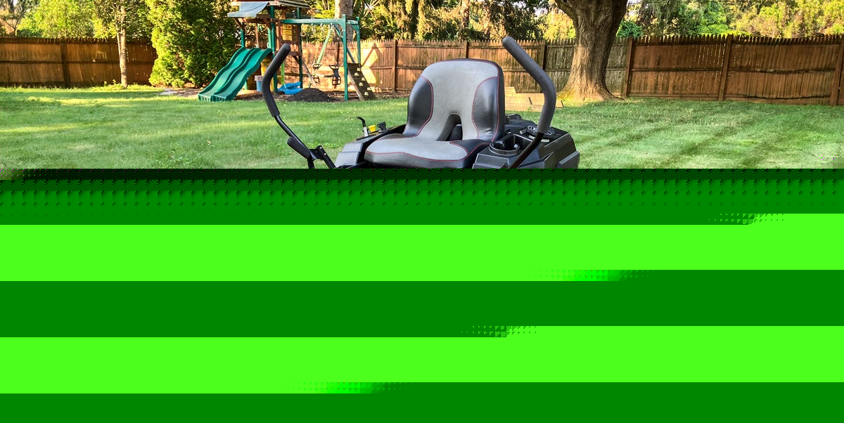 The 6 Best Riding Lawn Mowers Make Maintaining Giant Properties a Breeze