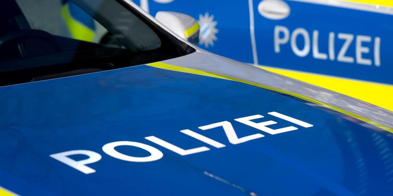 Großer Einsatz im Süden von Nürnberg sorgt für Aufsehen: Durchsuchung aufgrund von Kriegswaffen