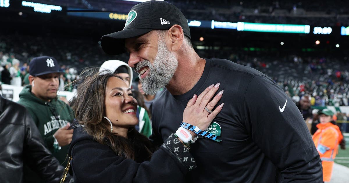 Atlanta Falcons defensive coordinator Jeff Ulbrich loses wife Cristina to cancer