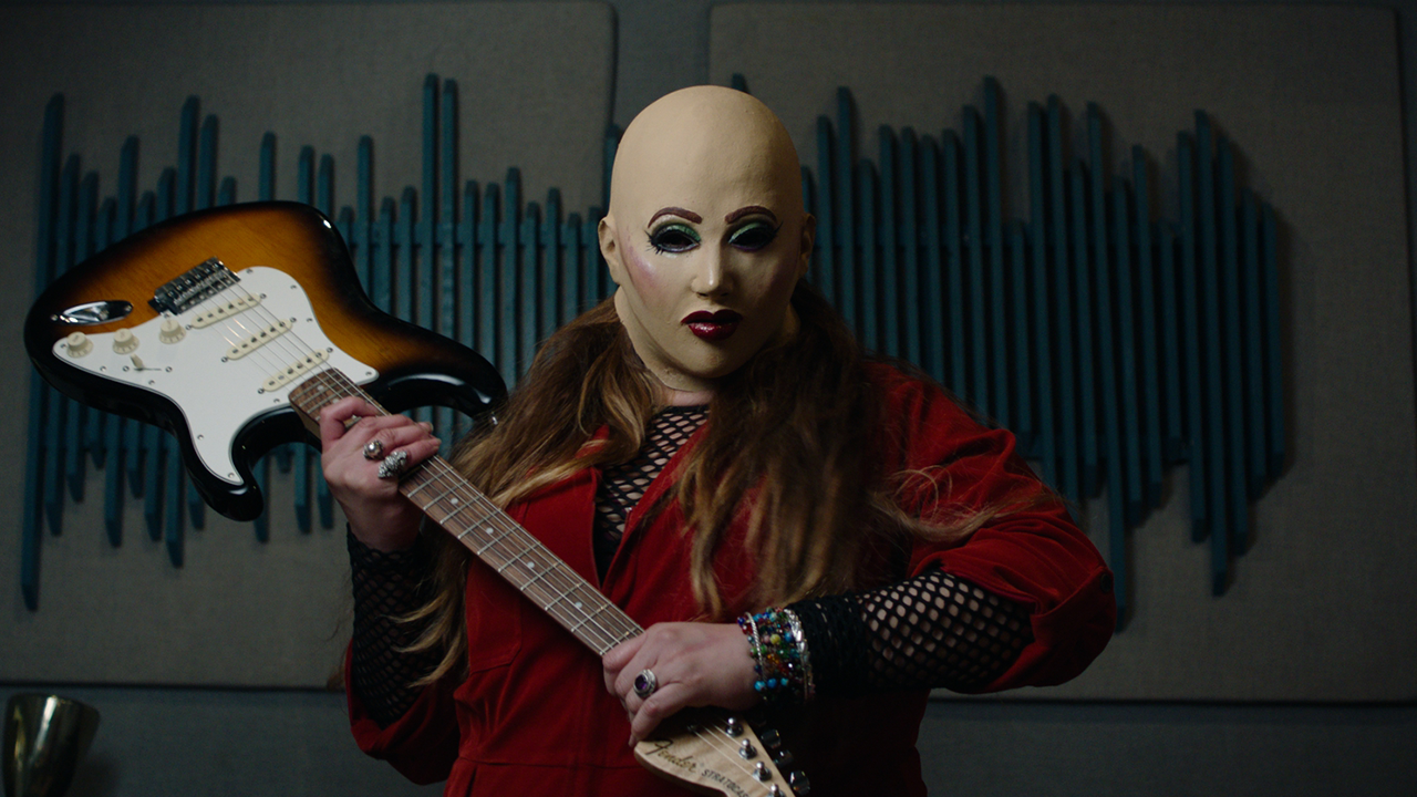 ‘Frankie, Maniac Woman’ Review: An Honest and Bloody Examination of Societal Beauty Standards
