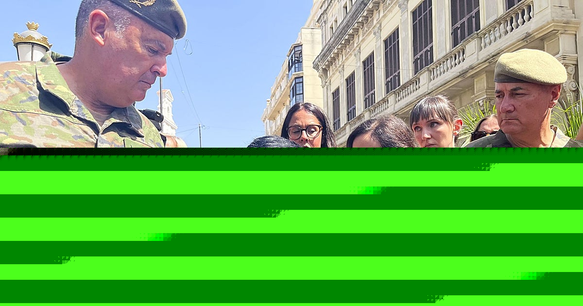 Una vecina de Ceuta pide a Robles que no les abandonen y critica el mensaje del Gobierno: «¿Qué normalidad es esta?»