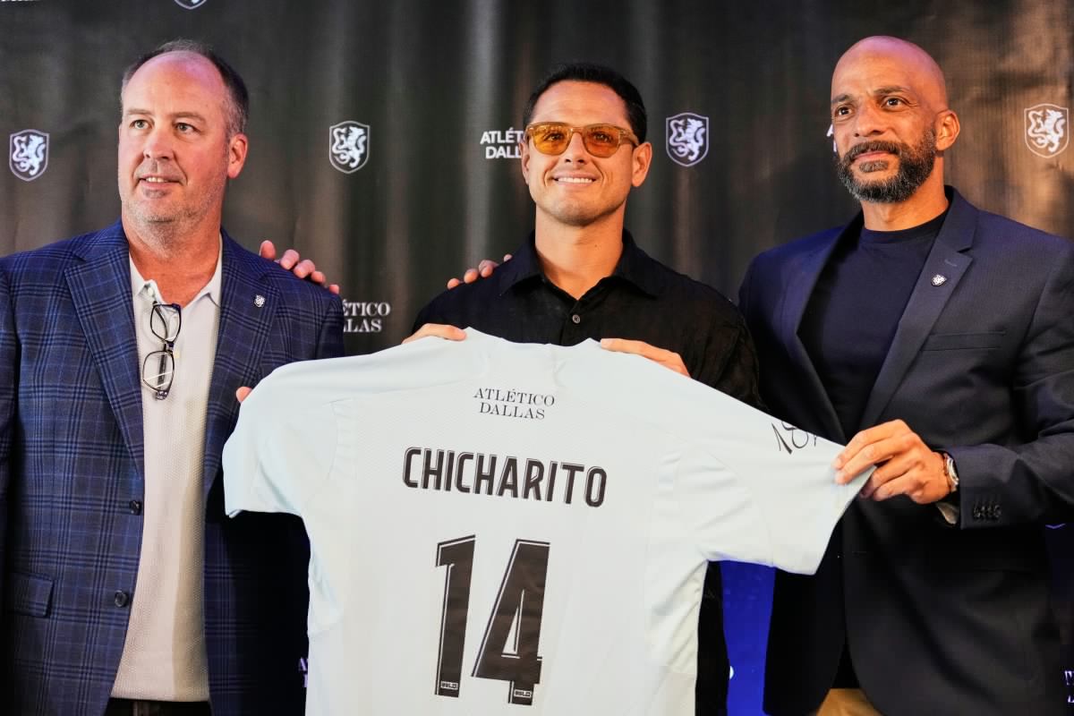 Chicharito Hernández revela que pensó en el retiro antes de fichar con Atlético Dallas