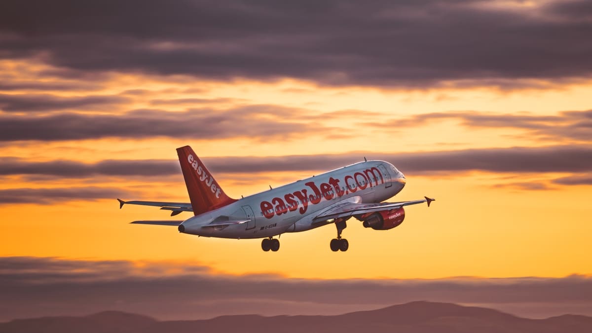 EasyJet takeover: Apollo pledges no job cuts for first year