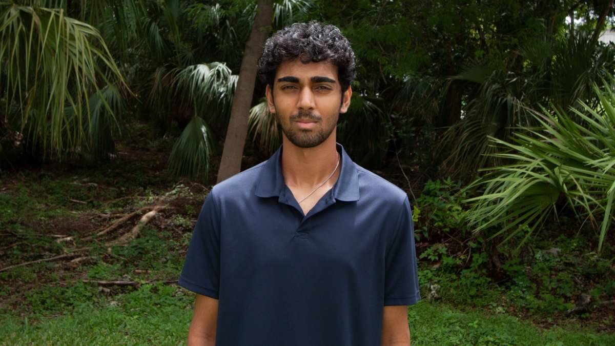 18-year-old educator sets Guinness World Record for youngest male college professor