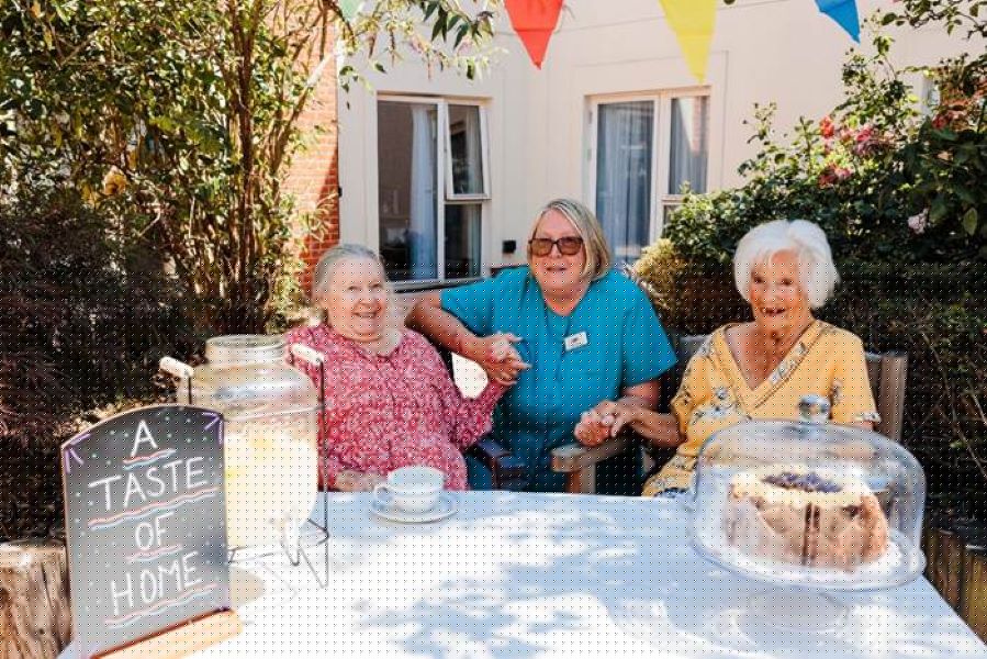 Leamington care home residents ready to tuck in at food festival