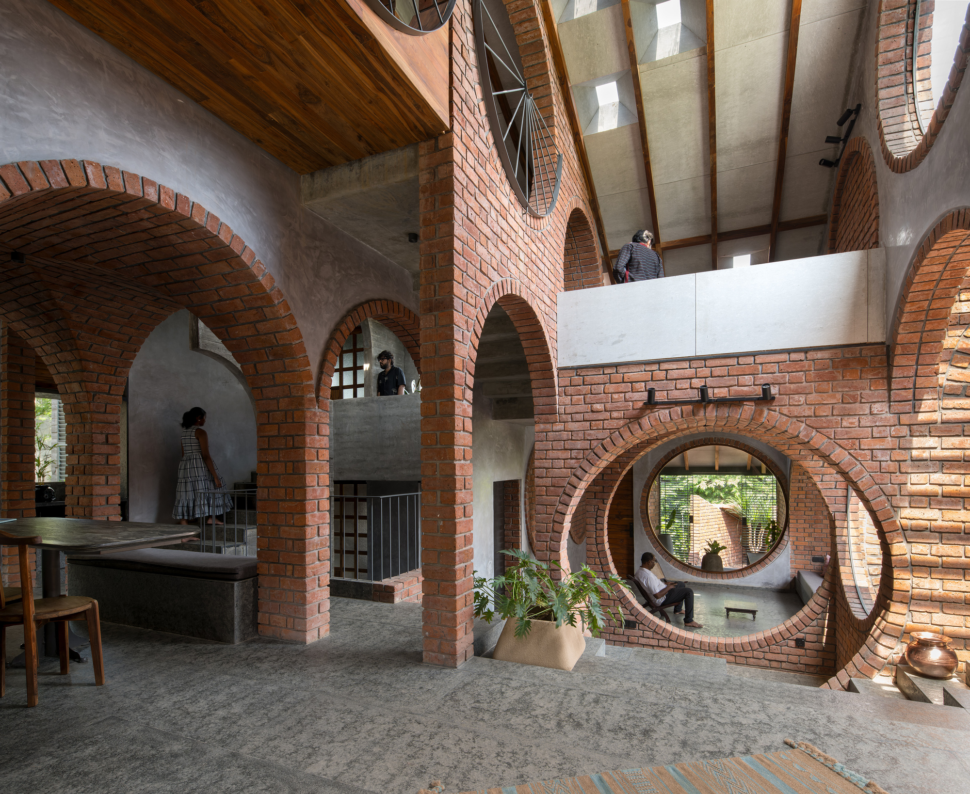 Rangmanch House / PMA madhushala