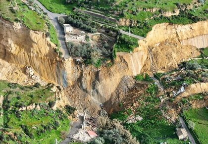 “Niscemi is worse than Vajont”. But… “the Bridge over the Strait cannot be touched”. The Gela prosecutor’s office opens an investigation: “We will acquire papers, various entities involved”
